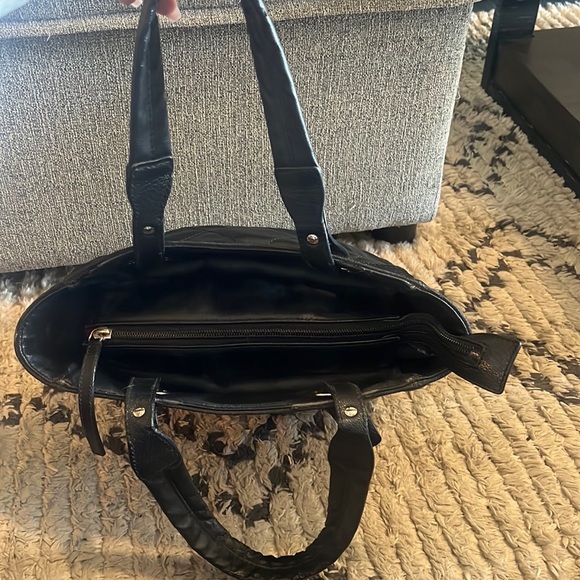 🖤 Chanel Biarritz Quilted Tote Bag - Picture 5 of 16